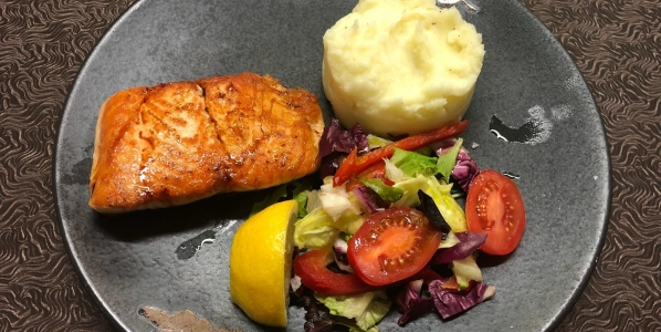 Grilled salmon fillet